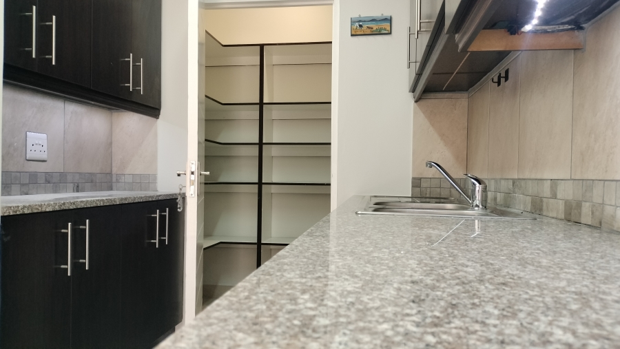 3 Bedroom Property for Sale in Fraaiuitsig Western Cape